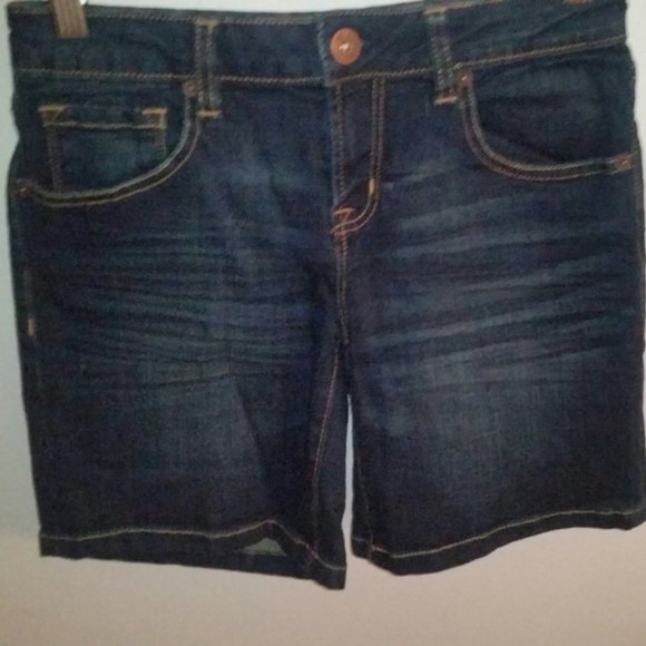 Blue jean shorts NWT - Picture 1 of 2